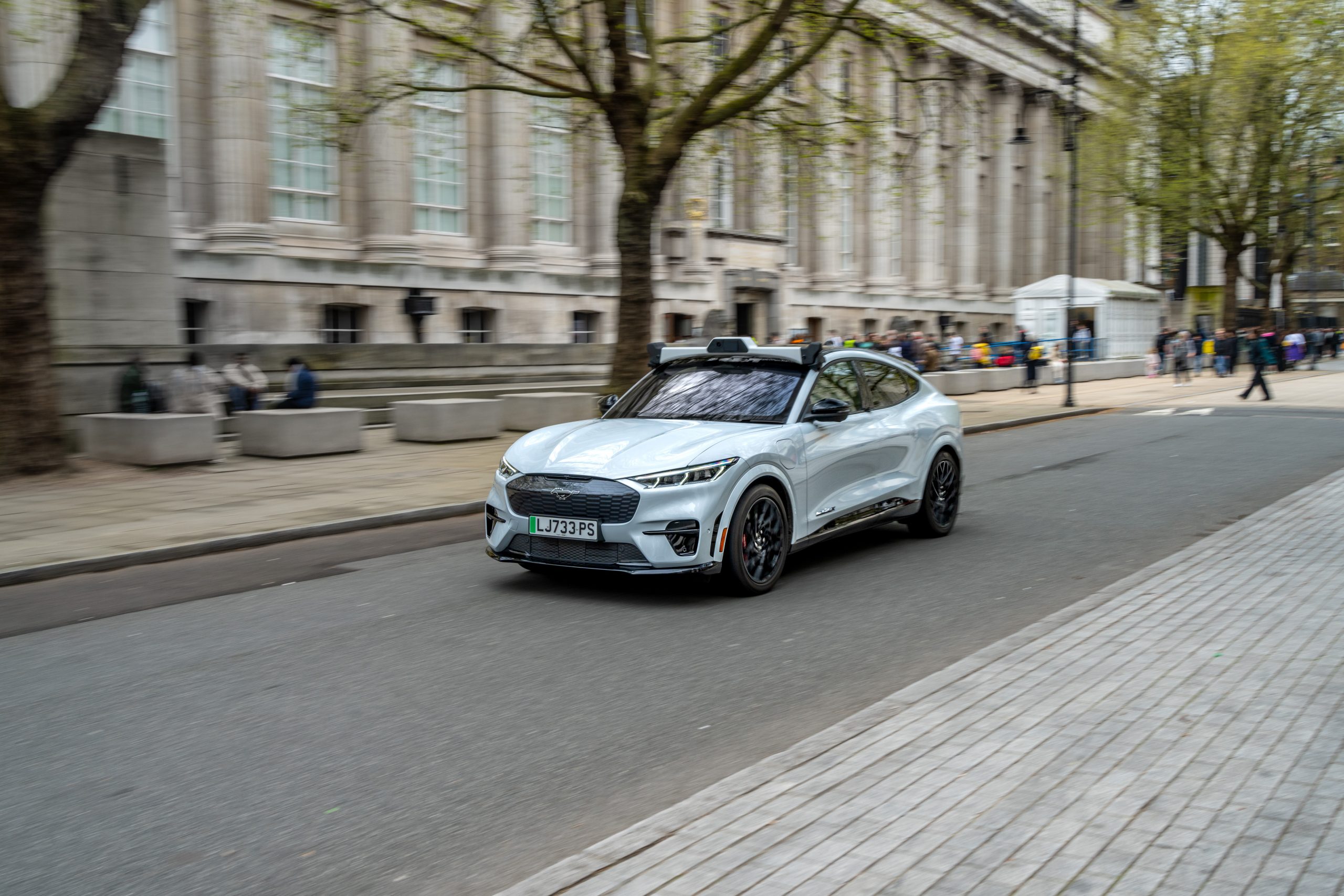 Waymo Eyes London as UK Prepares for 2026 Robotaxi Trials